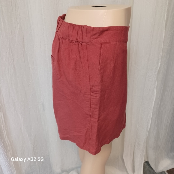 A New Day Women New Size XXL Red Bermuda Shorts Relaxed Fit - Picture 3 of 11